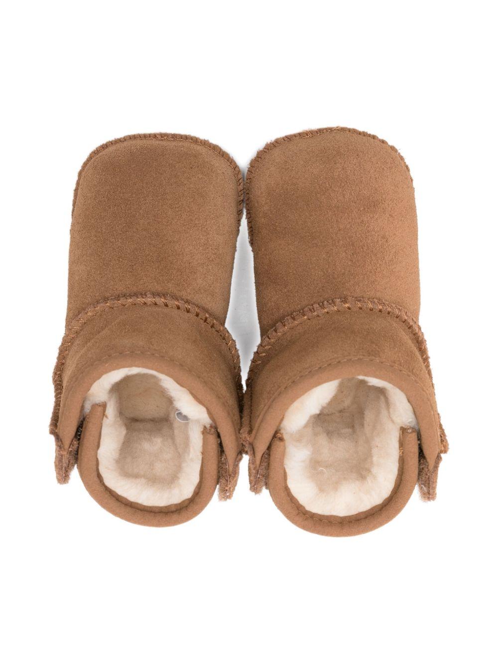 Stivali per neonati UGG Kids marroni con fodera in pelle scamosciata - Rubino Kids
