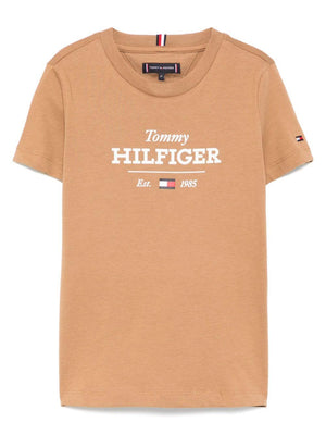 T-shirt con stampa per bambino Tommy Hilfiger Junior marrone con logo sulla manica
