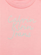 T-shirt con stampa per neonata Calvin Klein Kids rosa con orlo dritto - Rubino Kids