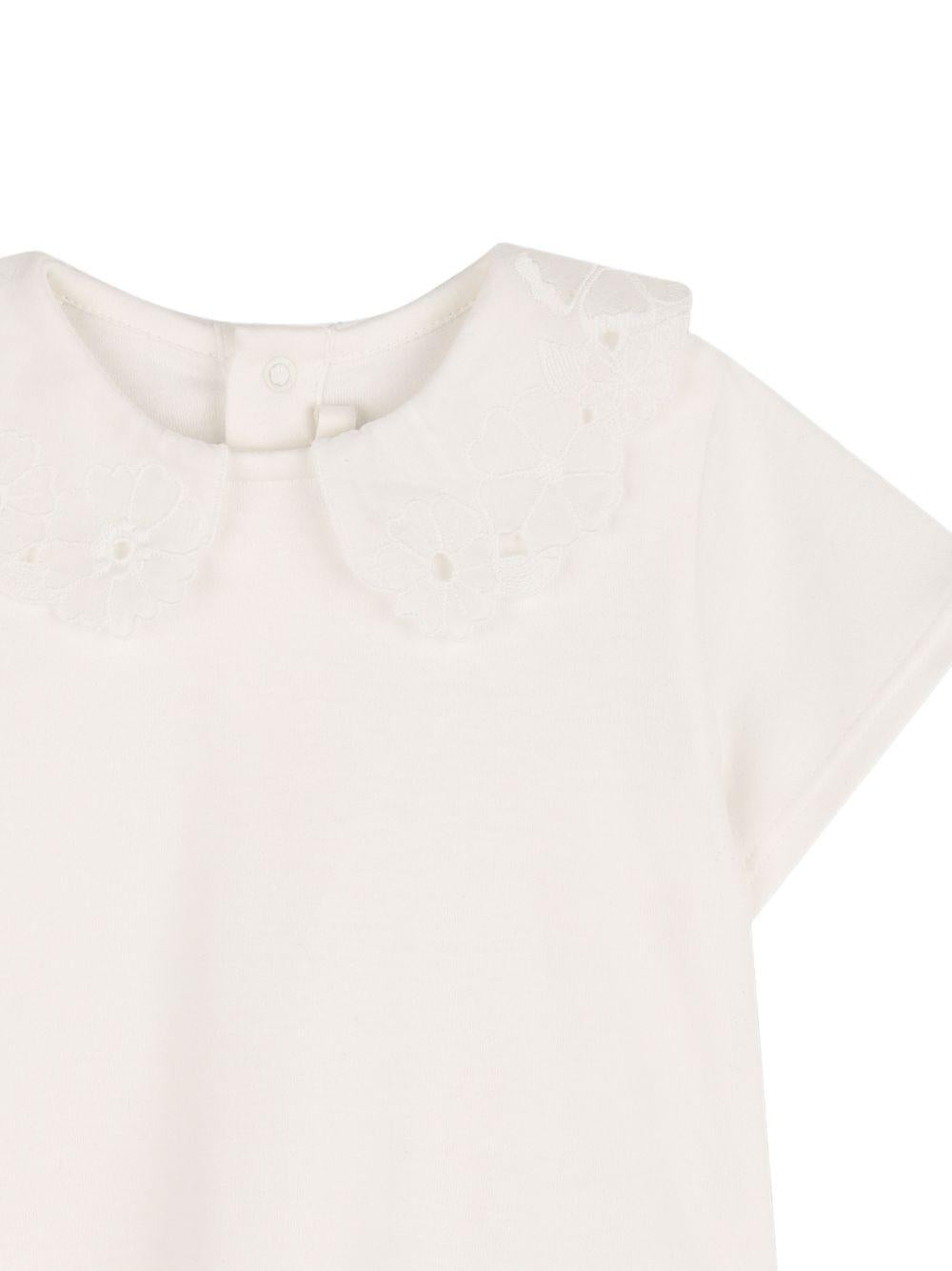 T-shirt per neonata Chloé Kids bianca con colletto alla Peter Pan in pizzo - Rubino Kids